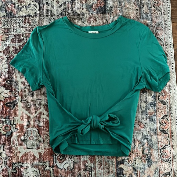 SOLD - Wilfred front tie t-shirt - Picture 2 of 6